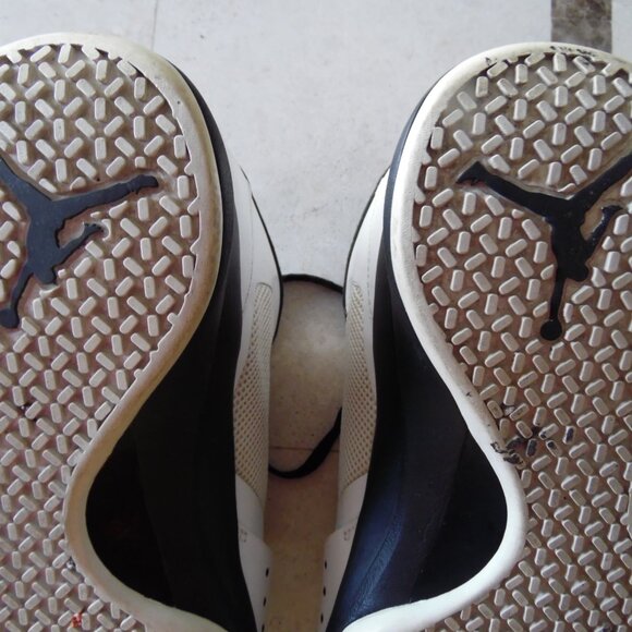 jordans mens size 8.5 shoes - Picture 10 of 11